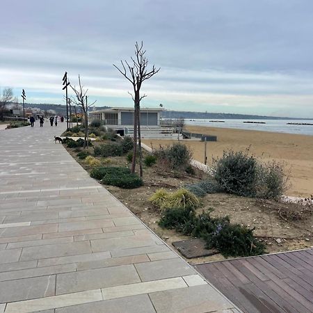 B&B Un Posto Al Mare San Salvo Marina Экстерьер фото