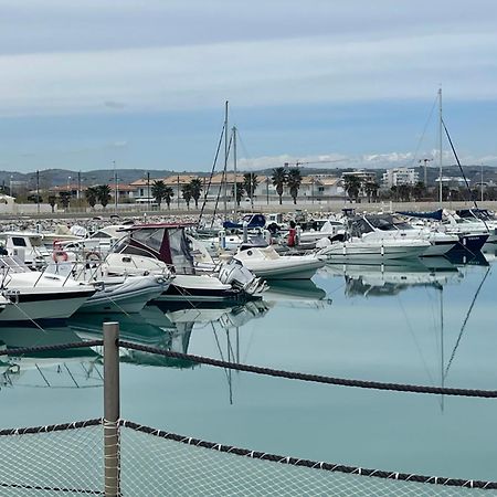 B&B Un Posto Al Mare San Salvo Marina Экстерьер фото